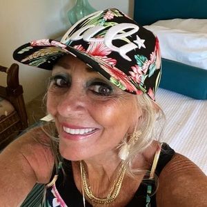 Meet your Posher, Dianne